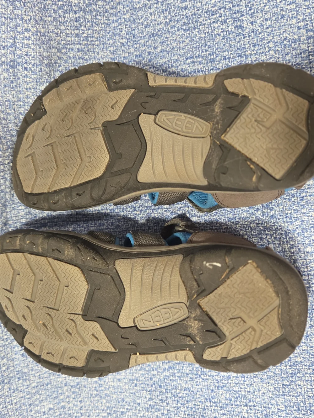 KEEN Mens 6 Newport H2 sandals in a blue gray colorway model number 1022839